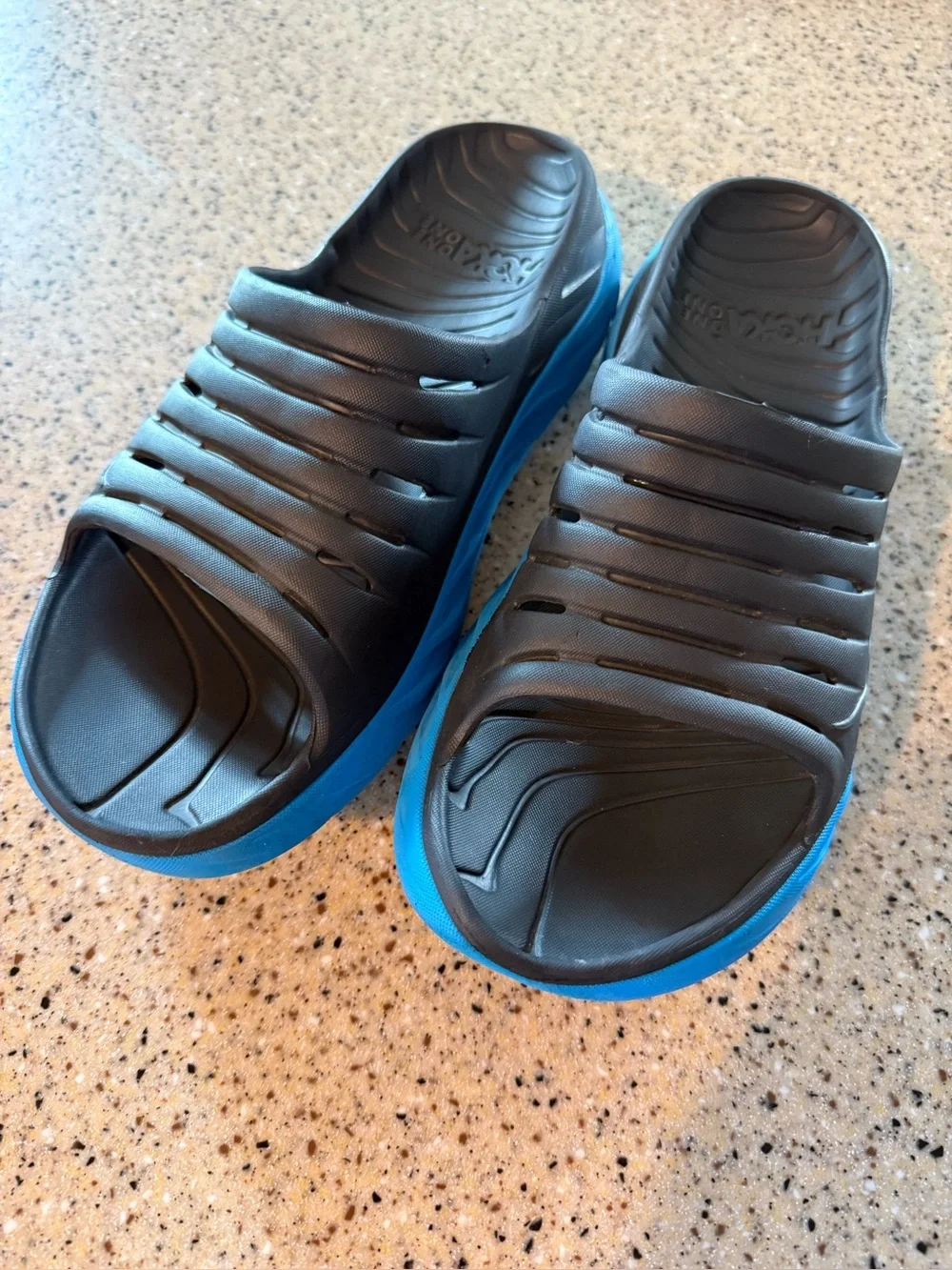 HOKA ONE Men’s One Ora Recovery Slide 2 Ebony/Dresden Blue Size 13 9151